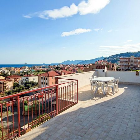 Appartement Bella Vista - By Ligooria à Pietra Ligure Extérieur photo