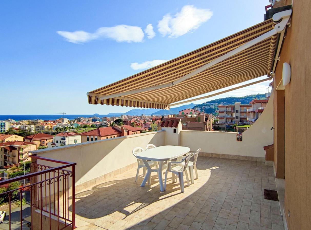 Appartement Bella Vista - By Ligooria à Pietra Ligure Extérieur photo